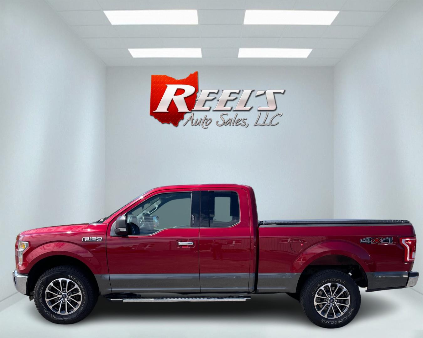 2015 Red /Gray Ford F-150 XLT SuperCab 6.5-ft. Bed 4WD (1FTFX1EF7FF) with an 5.0L V8 engine, 6-Speed Automatic transmission, located at 11115 Chardon Rd. , Chardon, OH, 44024, (440) 214-9705, 41.580246, -81.241943 - Photo#9